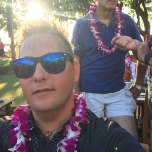 Meet your Posher, Karl